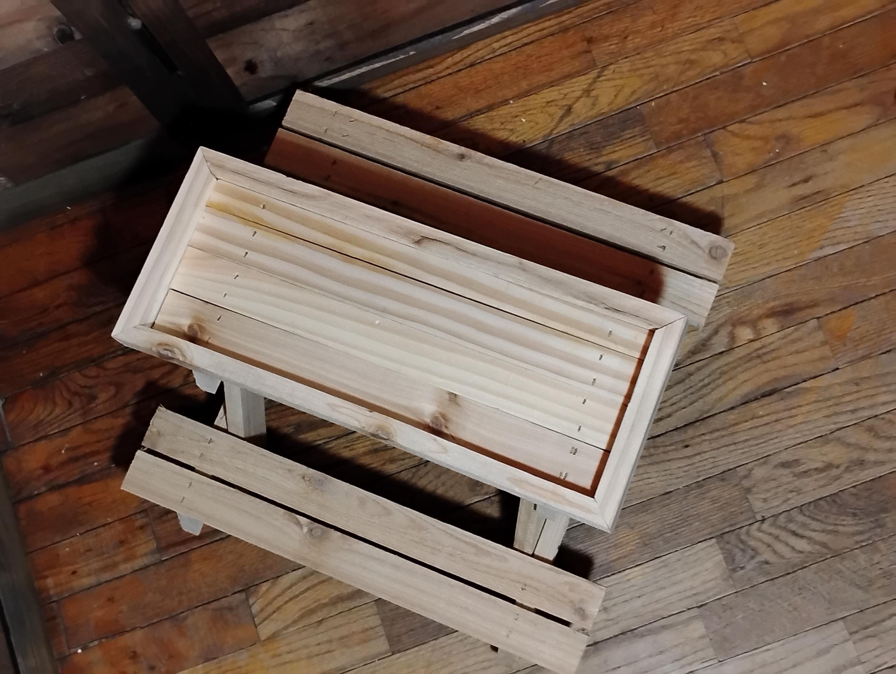 Chick-nic Table